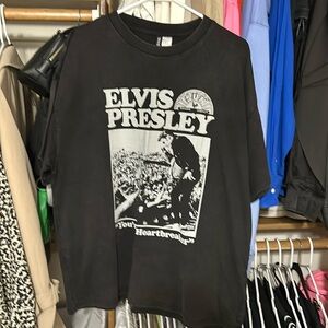 H&M Divided Elvis Oversized Shirt
